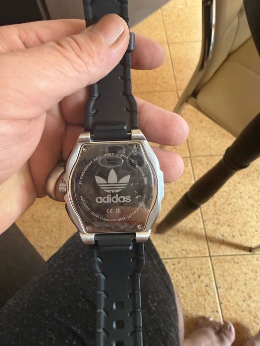 Часовник Adidas