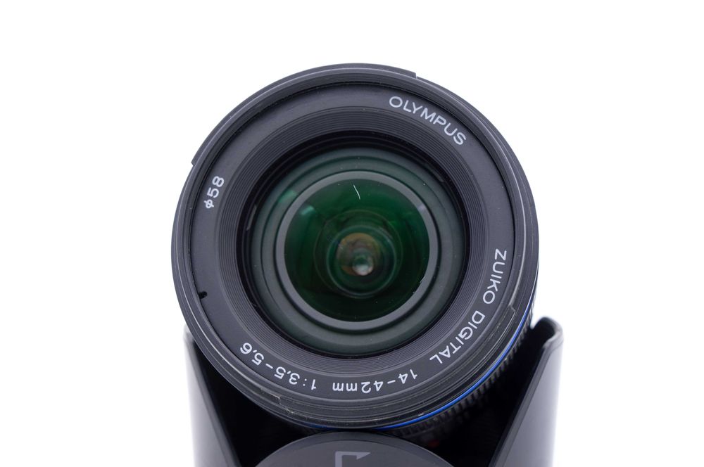 Obiectiv Olympus 14-42mm pentrru Olympus DSLR