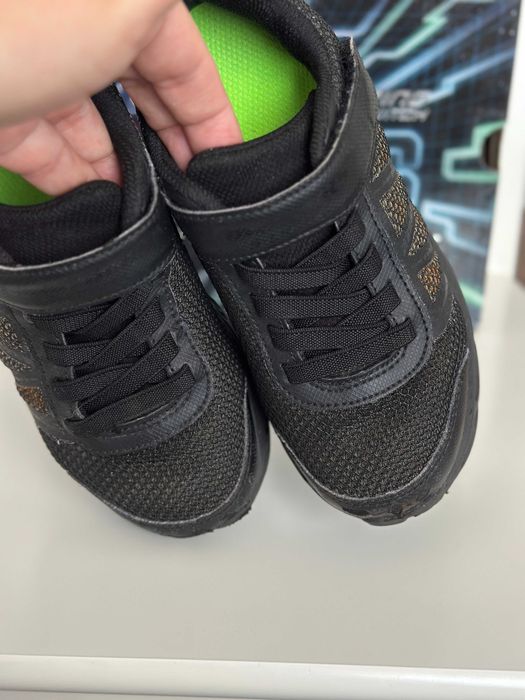 Adidași Skechers 30 EU (19cm)