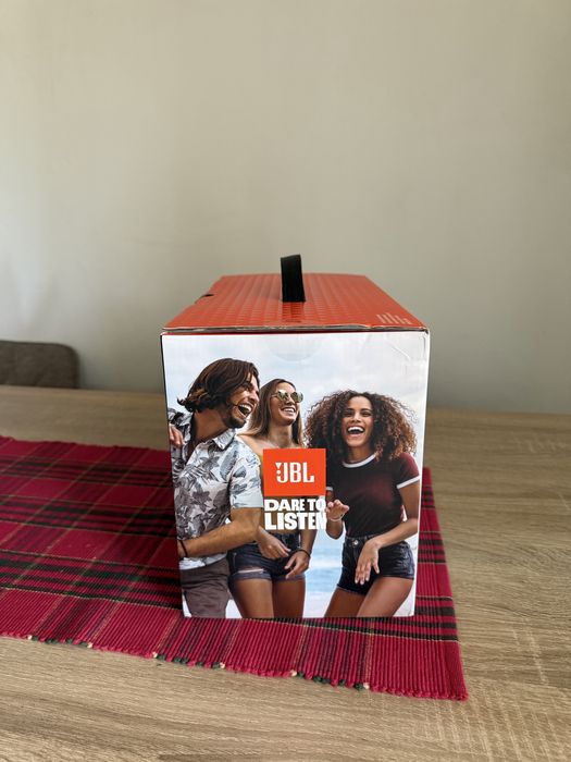 Vand Boxa JBL Extreme 4 ,nouă sigilata garantie 2 ani cumparata din Germania