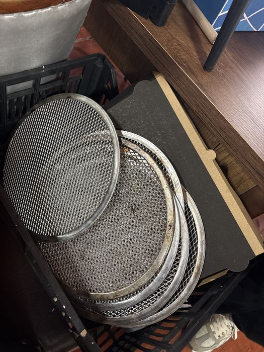 Пицарка, прави супер пици.