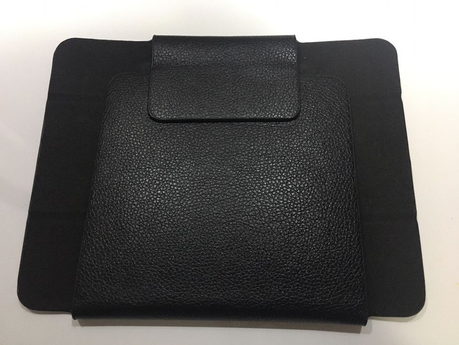 Husa flip imitatie piele pt tablete 8" cu magnet