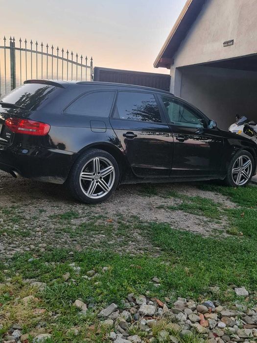 Vând audi a4b2.0 tfsi quattro an 2010 Euro5 6 trepte manual km21xxxxx