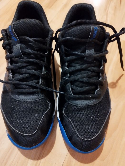 Маратонки   Asics