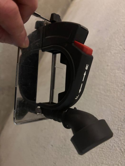 Milwaukee M 12 dust shoe