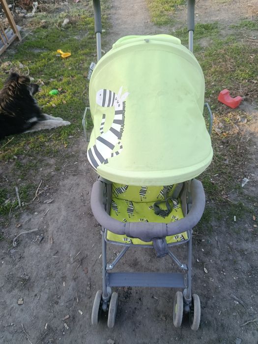 Продам прогулочную коляску