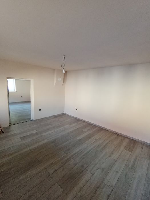 Acoperișe , garduri, interioare