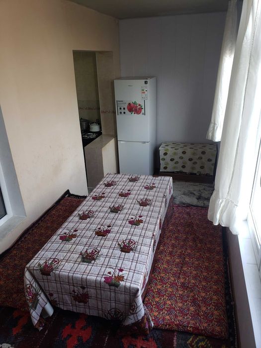 qoraqamish 2/4 da 2 xonali uy ijaraga beriladi