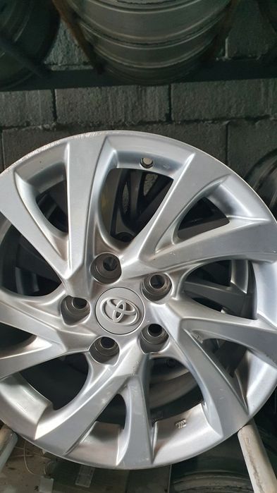 Jante Aliaj Toyota R16