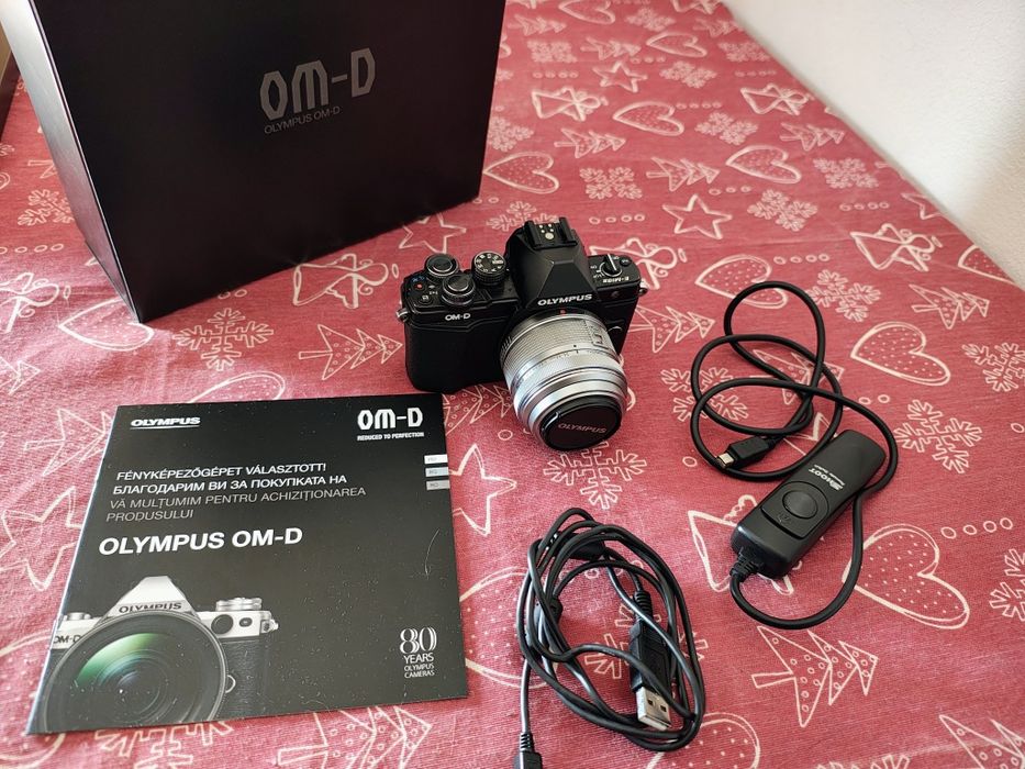 Aparat foto Olympus OMD M10 Mark II cu obiectiv