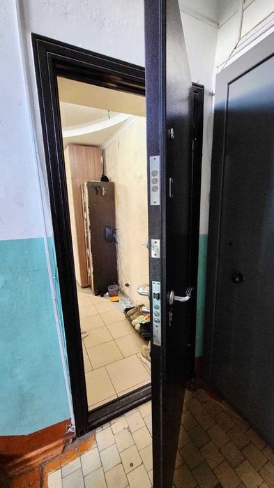 Продам 2 комн квартиру Сатпаева 34