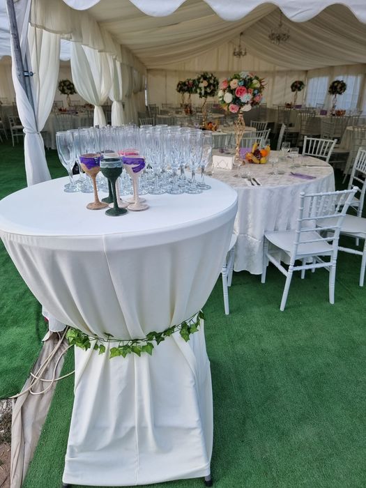 Cort evenimente /mese complete / pavilion /aranjamente flori