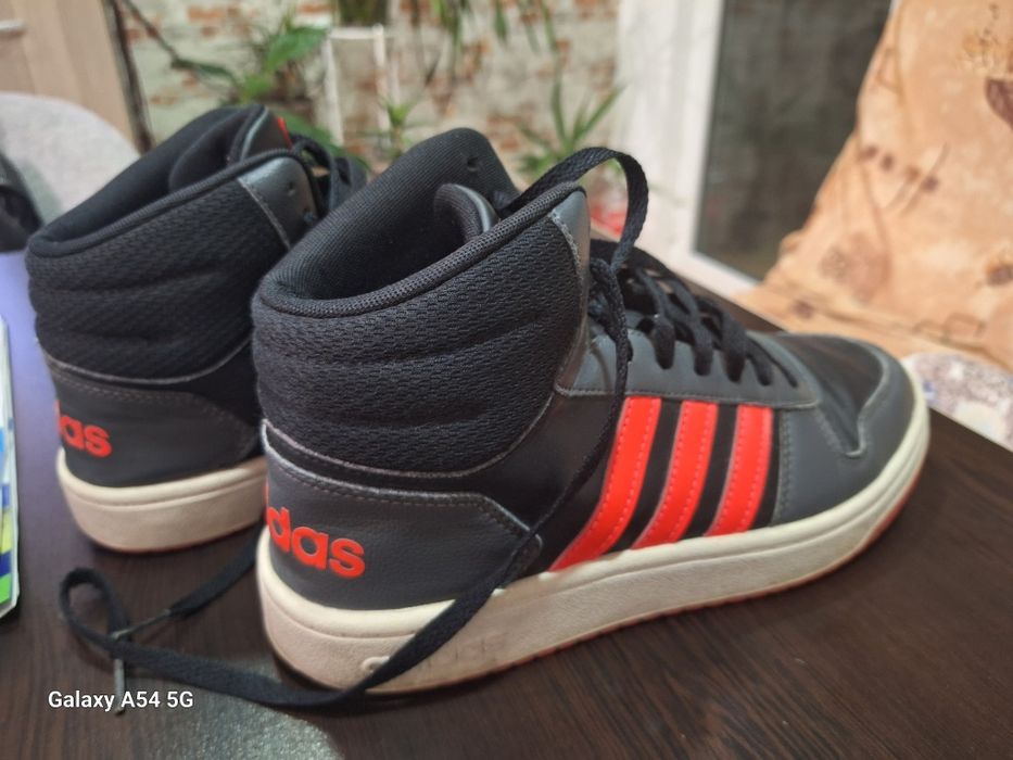 Кецове Адидас високи