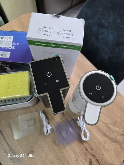 Дозатори автоматични за сапун с пяна