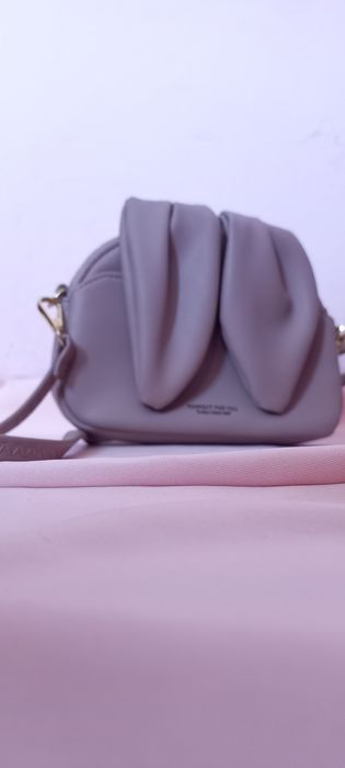 Сумочка женская,  кожаная,, новая, на плечо, миниатюрная, новая