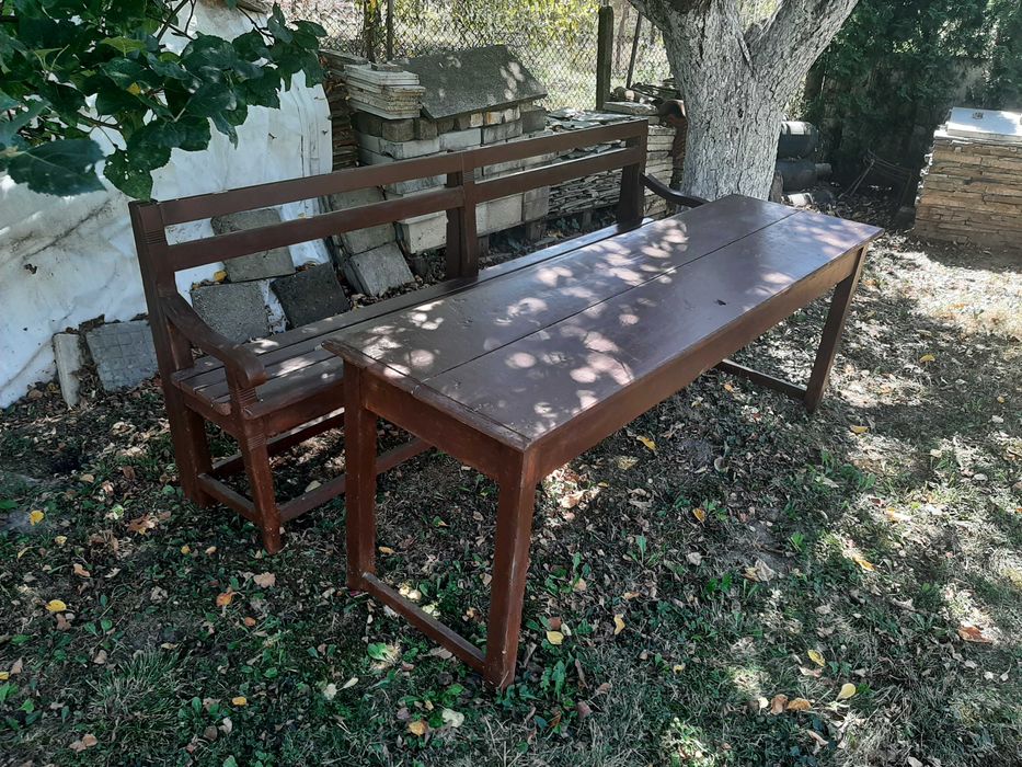 Дървена Маса с пейка