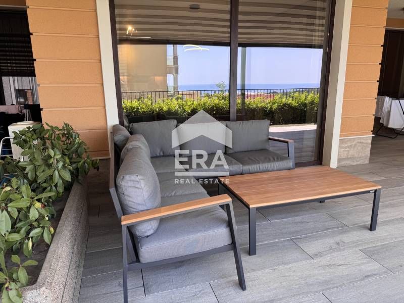 Дава се под наем Двустаен апартамент в к.к. Св.Св. Константин и Елена - 84 кв.м за 900 € - Снимка #11