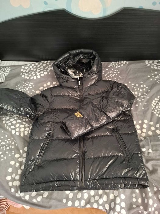 Яке дамско ново L