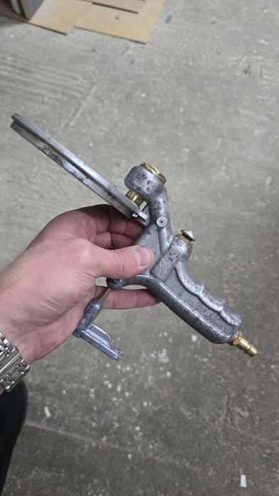 Пистолет - распылитель гелькоута