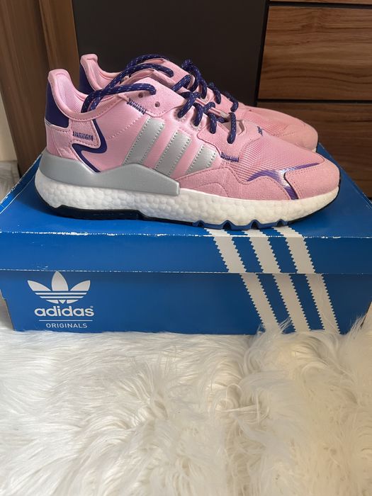 Розови маратонки adidas