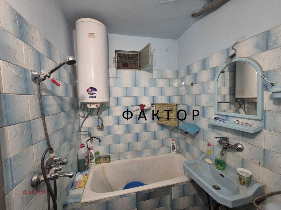 Многостаен апартамент в К. Париж