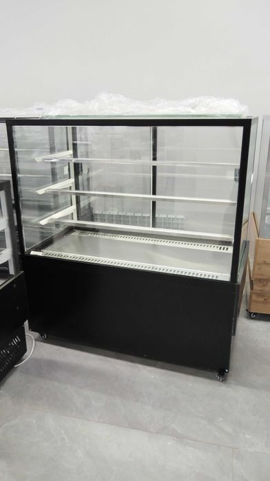 Новый витринный морозильник