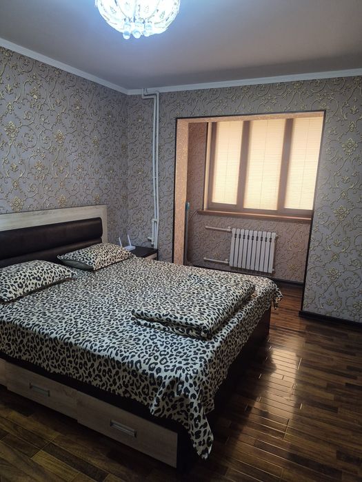 Квартира посуточно ( парочкам не беспокоить)