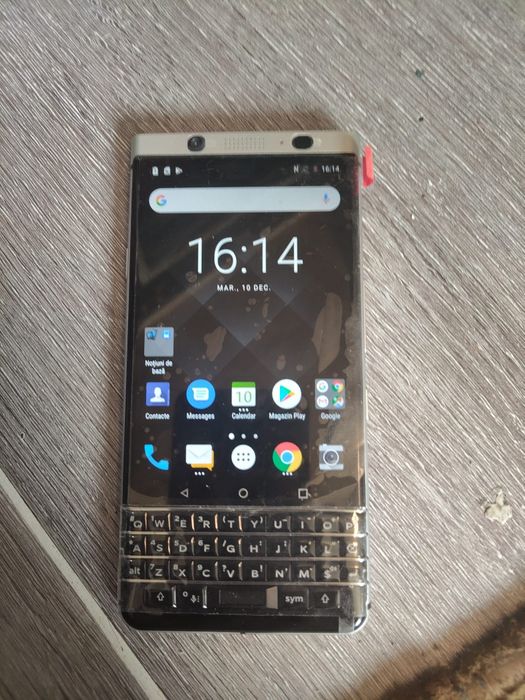 Blackberry keyone perfect functionale se vinde fara accesorii pret bucată 450 de lei