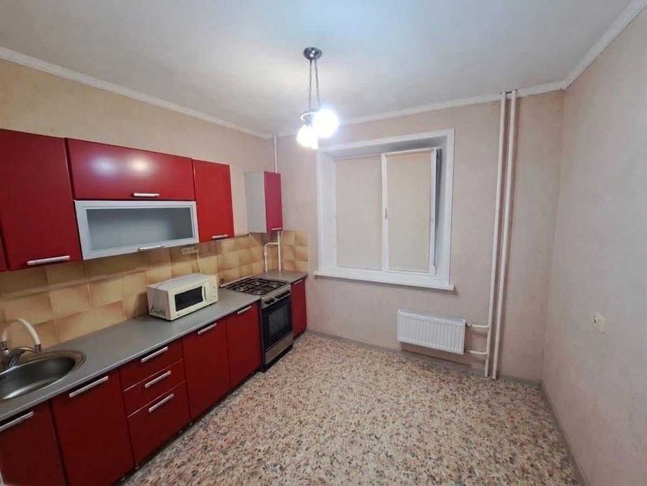Продам 2х комн. 6 мкр.