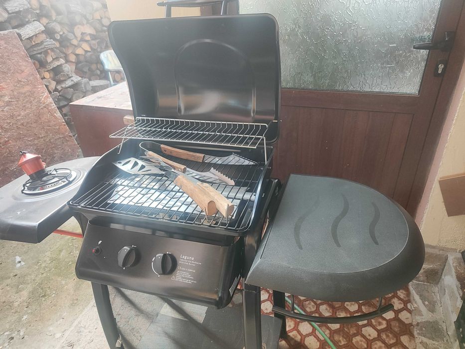 барбекю газово ново