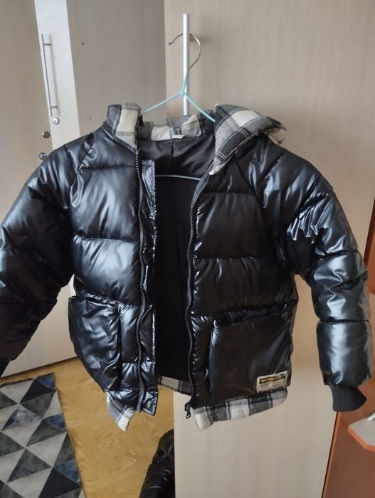 Продам куртки весна осень