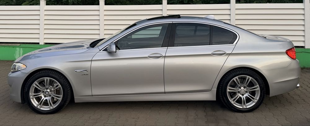 BMW 530d xDrive 258 CP | Automată 8+1 | Distronic | Soft Close | Ven tilație | Trapă | 2012