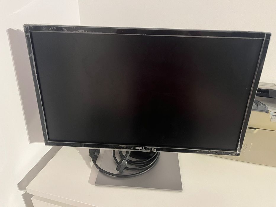 Monitor Dell 24” Full HD – stare impecabilă