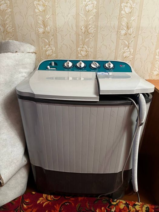 Продаю стиральную машинку ( полуавтомат )