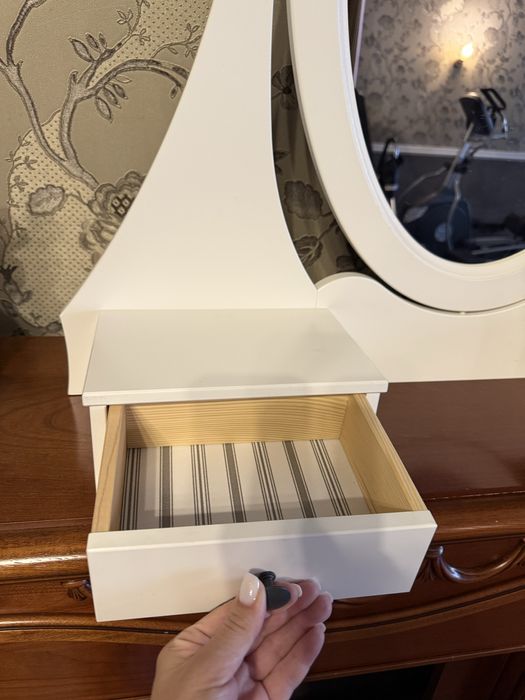 Продается зеркало