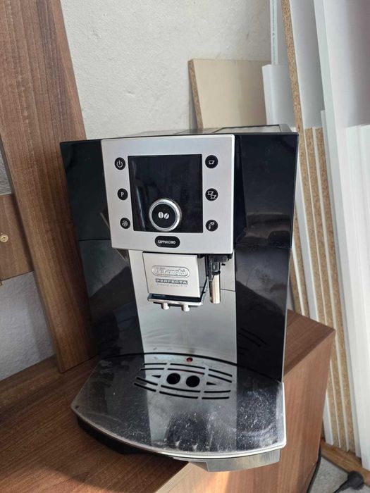 Aparat cafea Delonghi Perfecta Cappuccino