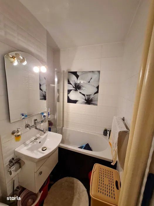 Vand apartament 3 camere, Dambu Rotund