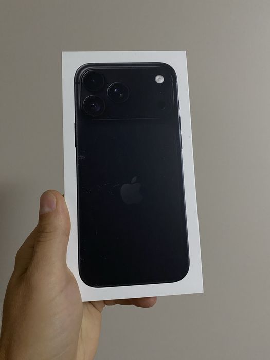 IPhone 18 Pro Max 512 gb black