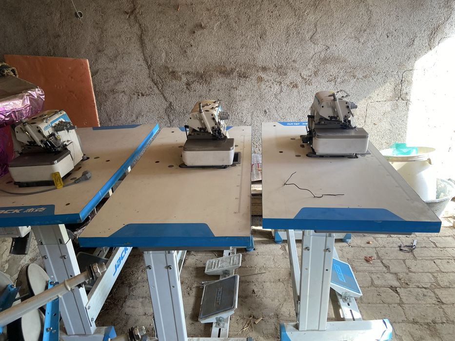 Оверлок Jack E3 швейная машина