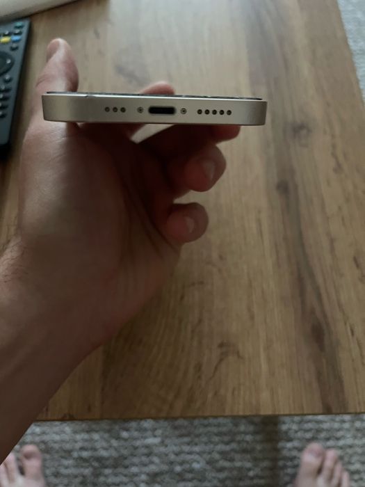 Продам iphone 13