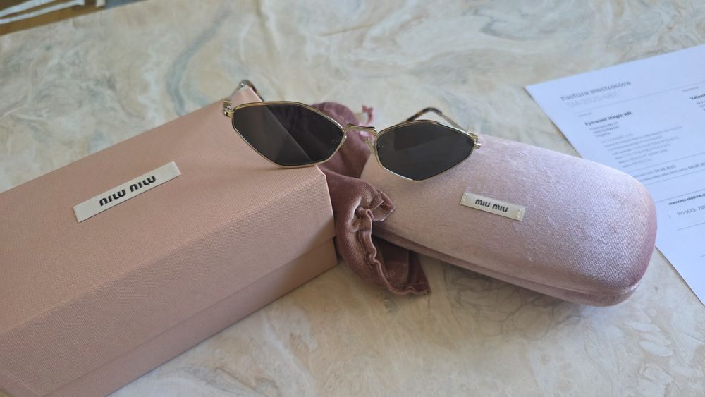Ochelari de soare Miu Miu