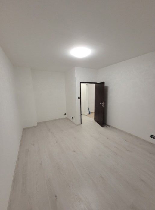 Продава се Двустаен апартамент в София, Надежда 2 - 60 кв.м за 2209 €/кв.м - Снимка #5