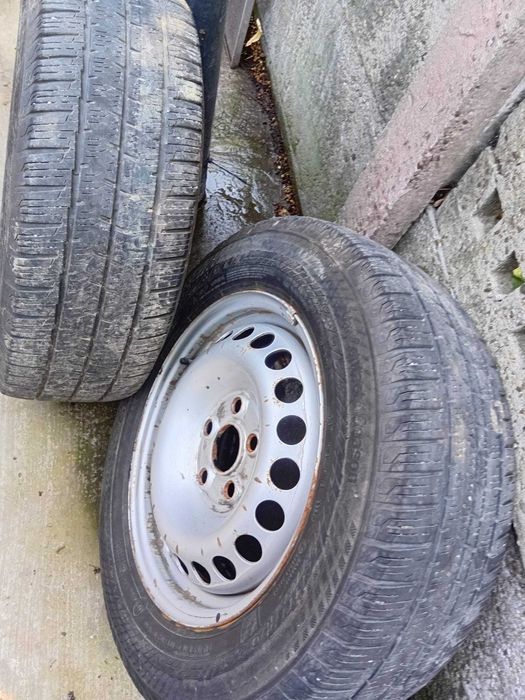 Set 4 jante cu anvelope iarnă 215/65 R16C - Volkswagen Transporter