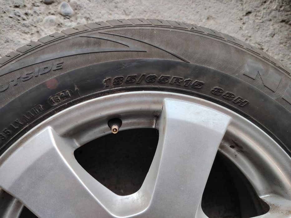 185/65 R15 Nexen de vară cu jante 4x100 Dacia