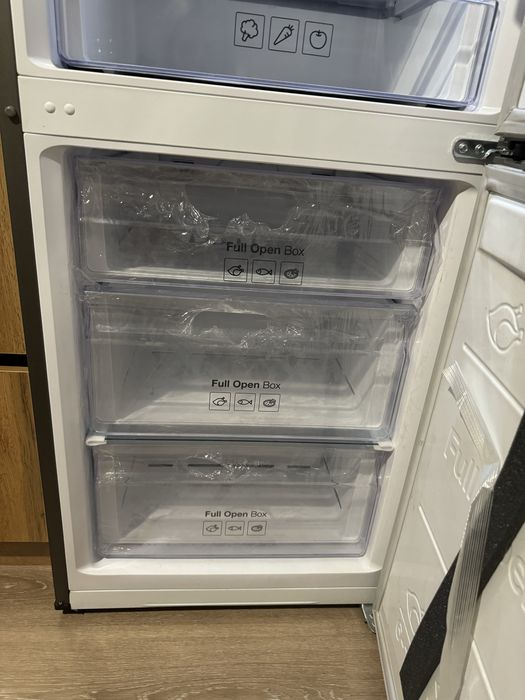 Холодильник Samsung