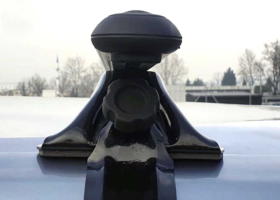 Багажник на гладкую крышу авто "Total Cross Bar", Турция