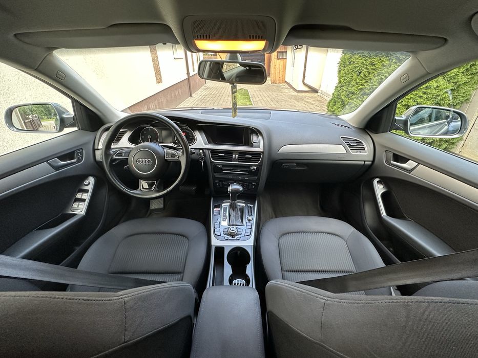 VÂND AUDI A4 B8 FACELIFT 2013 – 2.0 TDI 142 CP – AUTOMAT - 320.000 KM