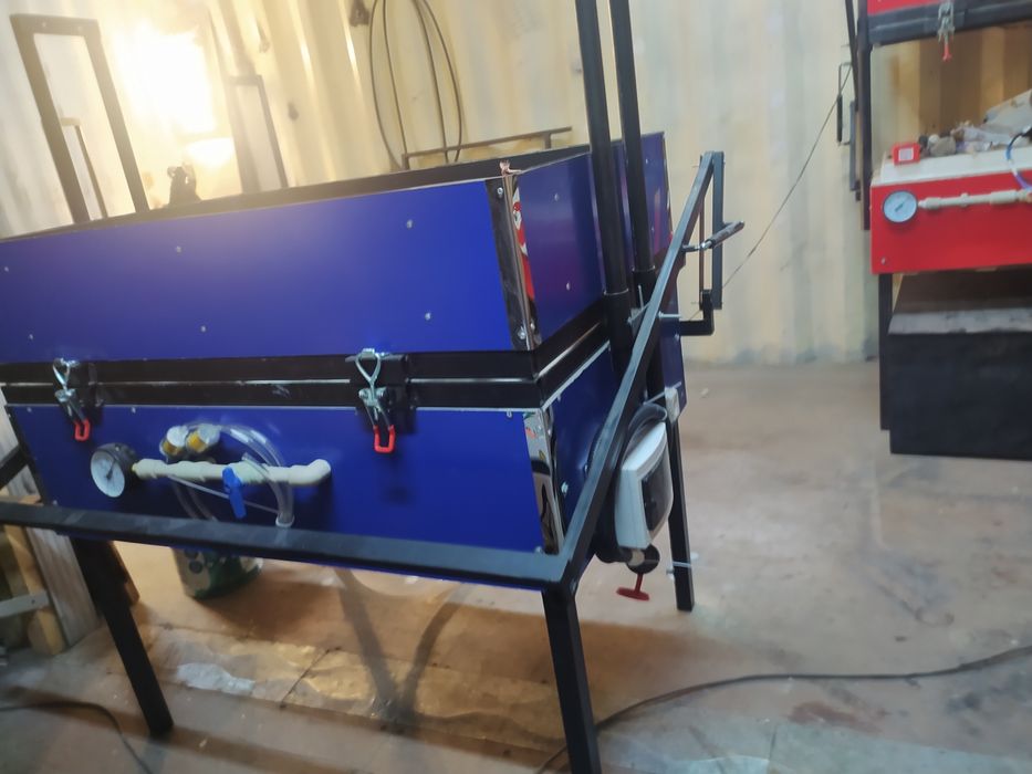 Вакуумно формовочный станок