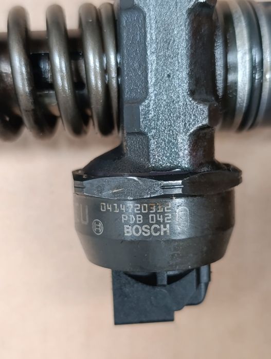 Дюза дюзи - 038130073BQ / 0414720312 / VW , Audi , Seat , Skoda  2.0 tdi