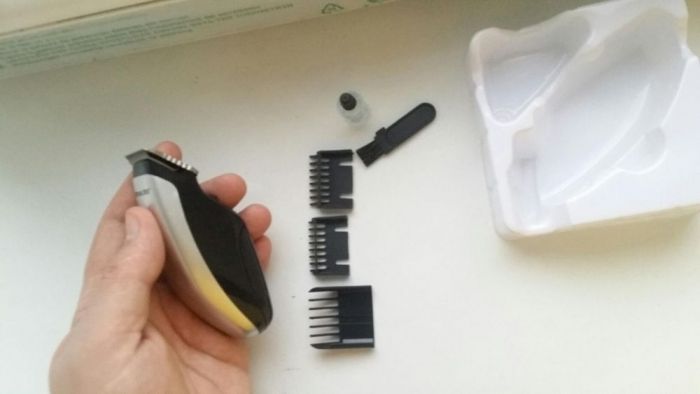 Trimmer mini pentru tuns Barba si Par